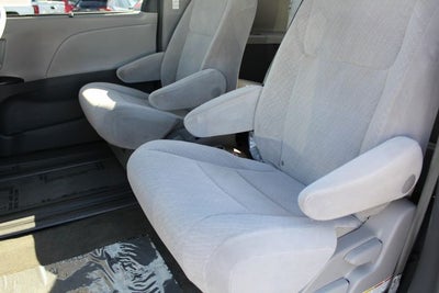 2017 Toyota Sienna LE 8 Passenger