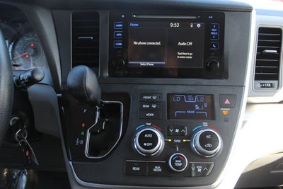 2017 Toyota Sienna LE 8 Passenger