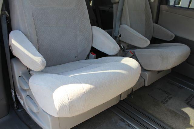 2017 Toyota Sienna LE 8 Passenger