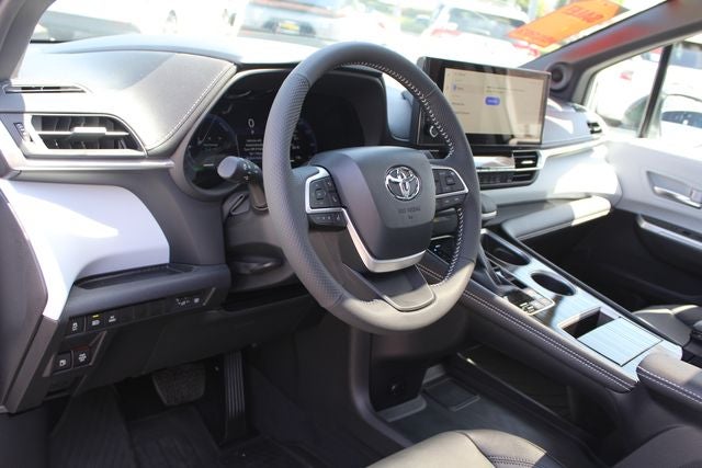 2026 Toyota Sienna XSE 7 Passenger
