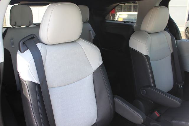 2026 Toyota Sienna XSE 7 Passenger