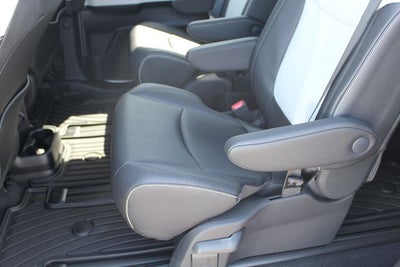 2026 Toyota Sienna XSE 7 Passenger