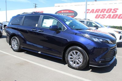 2026 Toyota Sienna XLE