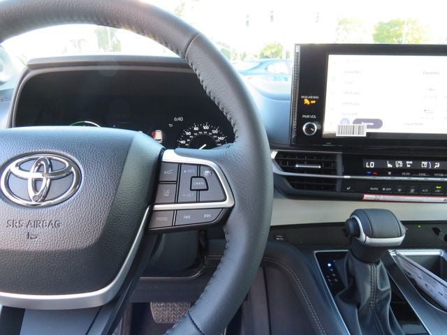 2026 Toyota Sienna XLE