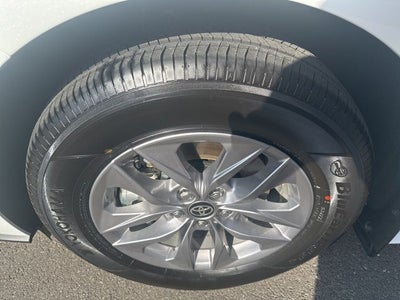 2026 Toyota SIENNA XLE XLE 8 Passenger
