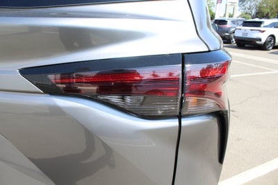 2026 Toyota Sienna XLE 8 Passenger