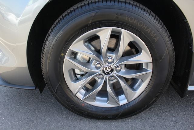 2026 Toyota Sienna XLE 8 Passenger