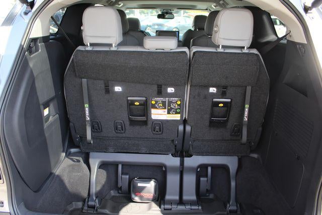 2026 Toyota Sienna XLE 8 Passenger