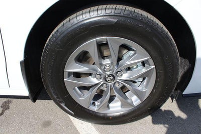 2026 Toyota Sienna XLE 8 Passenger