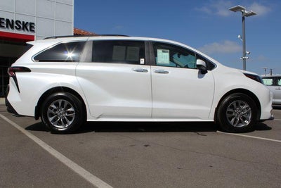 2026 Toyota Sienna XLE 8 Passenger