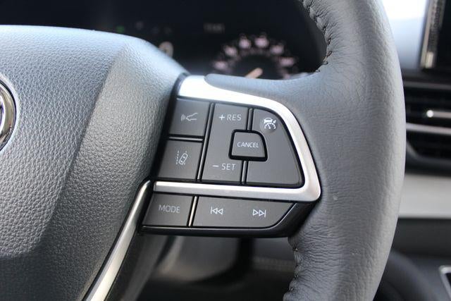 2026 Toyota Sienna XLE 8 Passenger