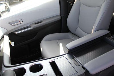2026 Toyota Sienna XLE 8 Passenger