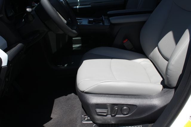 2026 Toyota Sienna XLE 7 Passenger