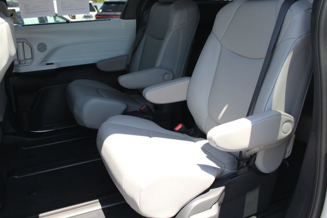 2026 Toyota Sienna XLE 7 Passenger