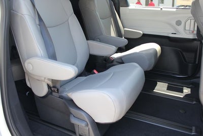2026 Toyota Sienna XLE 7 Passenger