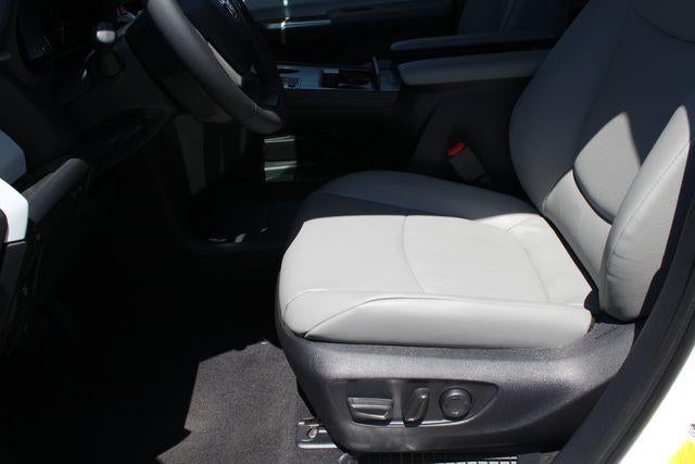 2026 Toyota Sienna XLE 7 Passenger