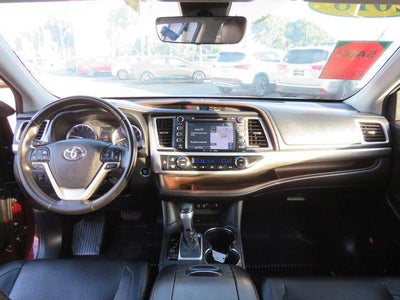 2018 Toyota HIGHLANDER Base