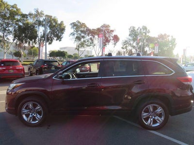 2018 Toyota HIGHLANDER Base