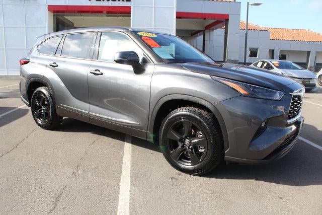 2022 Toyota Highlander LE