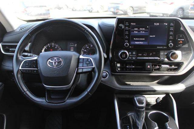2022 Toyota Highlander LE