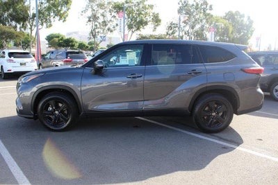 2022 Toyota Highlander LE