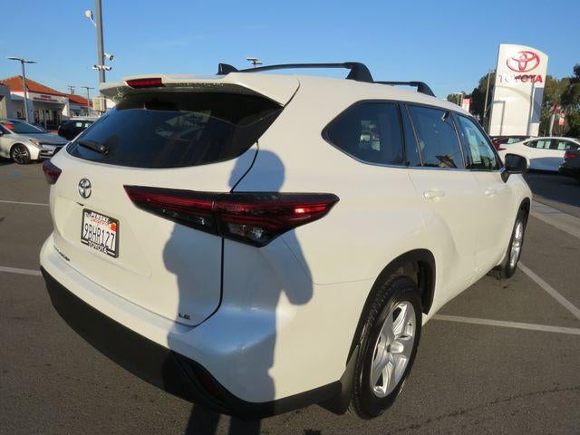 2022 Toyota HIGHLANDER LE