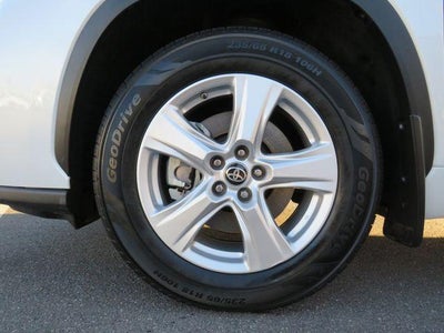 2022 Toyota HIGHLANDER LE