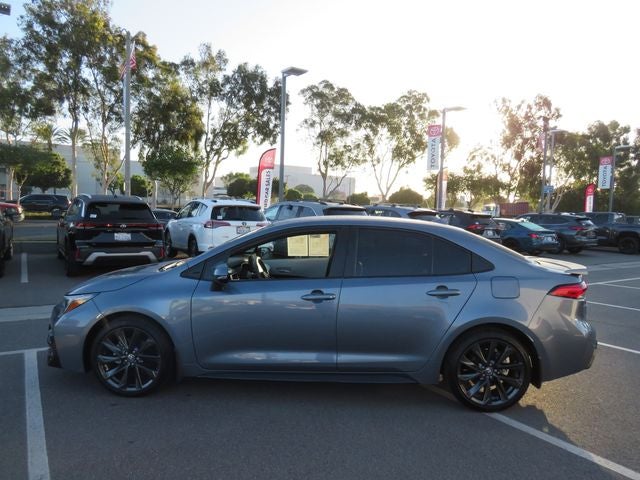 2025 Toyota COROLLA SE