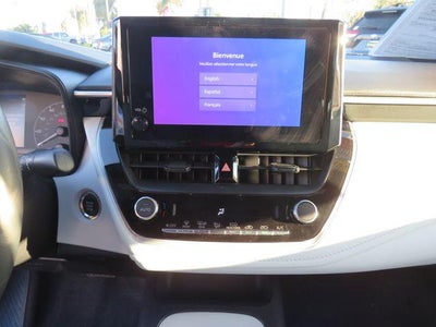 2025 Toyota COROLLA SE