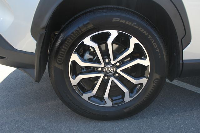 2025 Toyota Corolla Cross Hybrid Hybrid SE