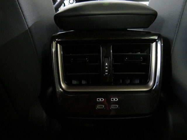 2025 Toyota Toyota Crown Signia Limited