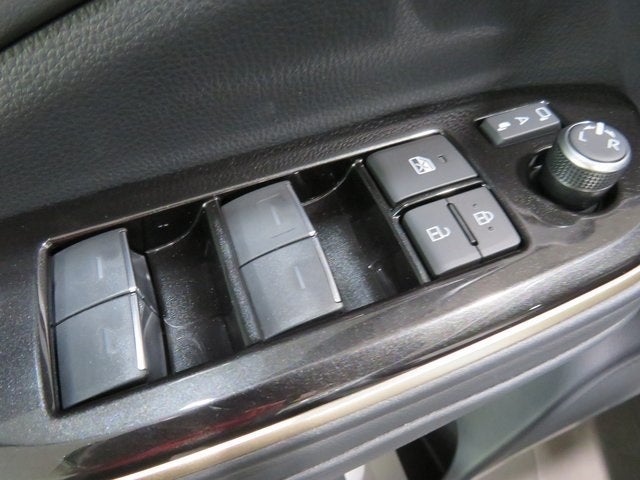 2025 Toyota Toyota Crown Signia Limited