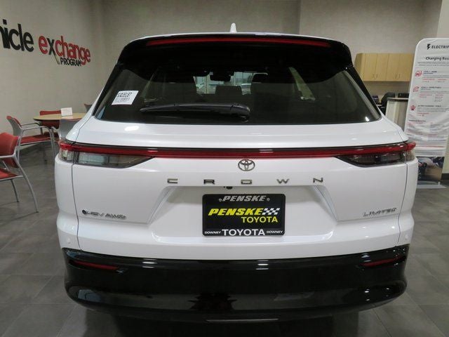 2025 Toyota Toyota Crown Signia Limited