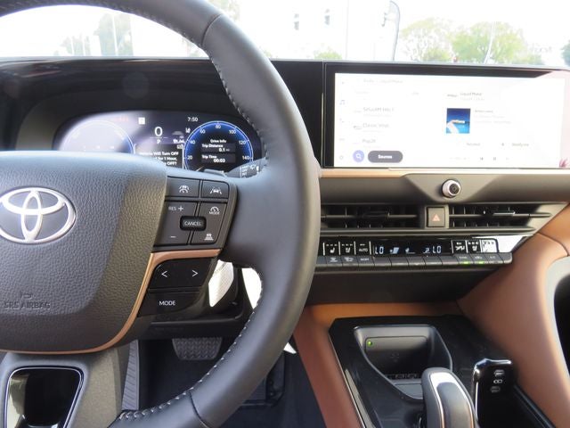 2026 Toyota Toyota Crown Signia XLE