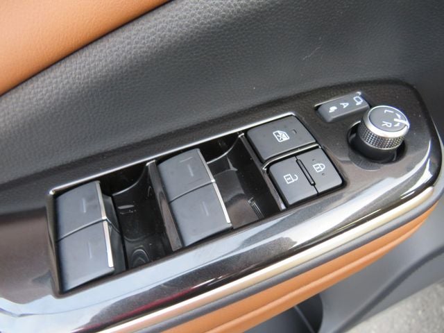 2026 Toyota Toyota Crown Signia XLE