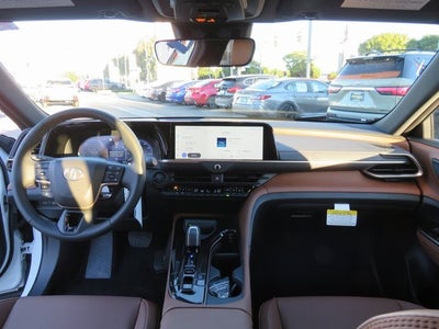 2026 Toyota Toyota Crown Signia XLE