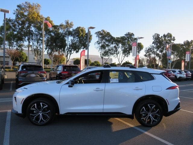 2026 Toyota Toyota Crown Signia XLE