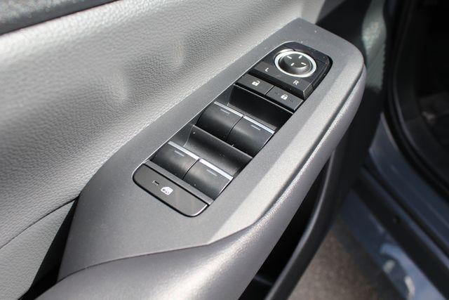 2023 Toyota Prius XLE