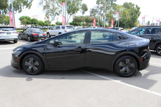 2026 Toyota Prius Plug-in Hybrid SE