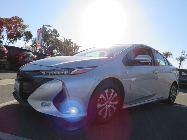 2021 Toyota PRIUS PRIME LE