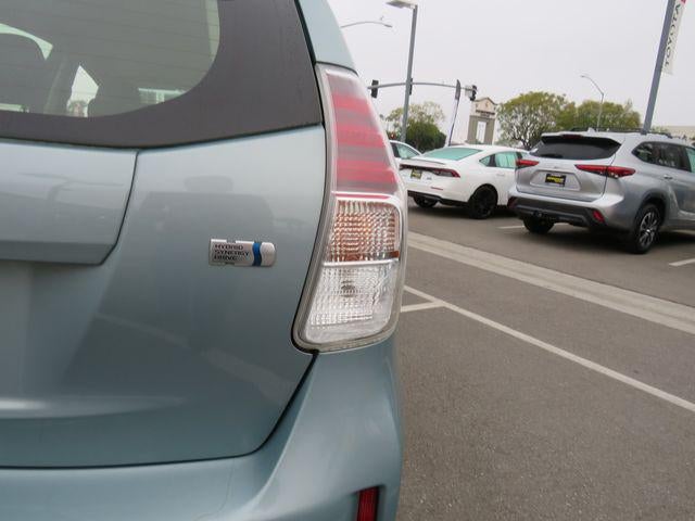 2015 Toyota PRIUS v Five