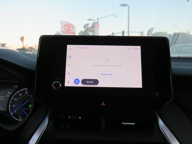 2023 Toyota Venza LE