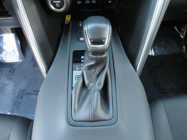 2023 Toyota Venza LE