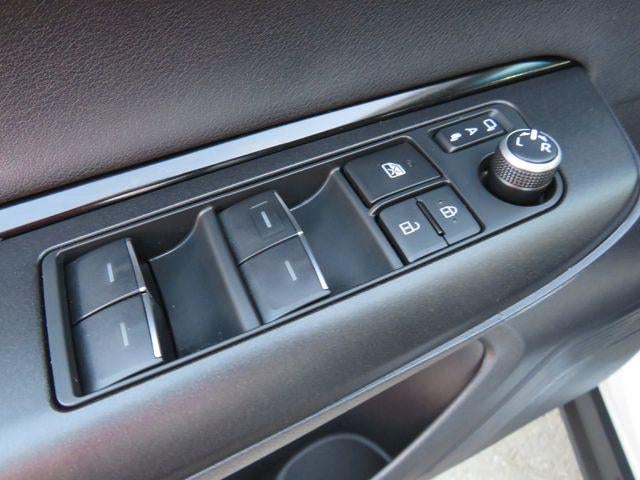 2023 Toyota Venza LE