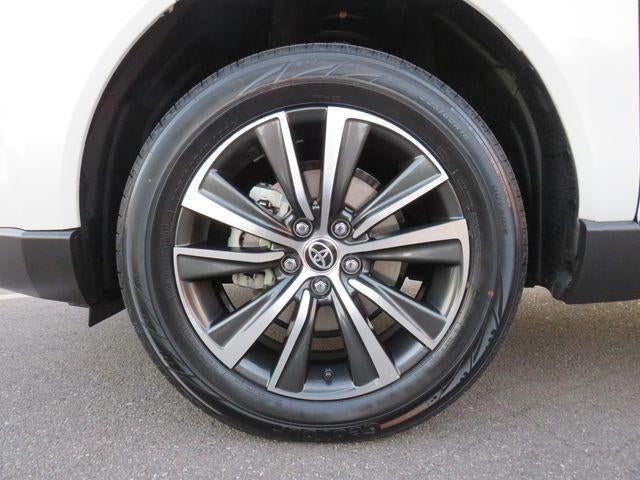 2023 Toyota Venza LE