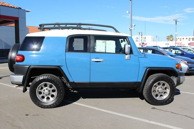 2011 Toyota FJ CRUISER Base