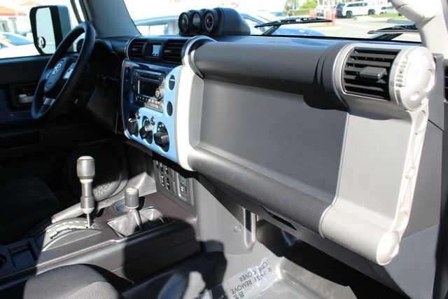 2011 Toyota FJ CRUISER Base
