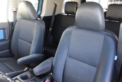 2011 Toyota FJ CRUISER Base