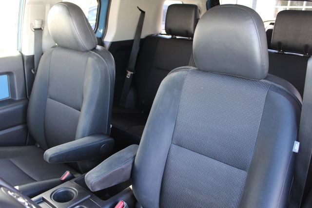 2011 Toyota FJ CRUISER Base