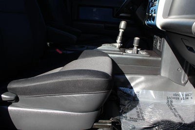 2011 Toyota FJ CRUISER Base